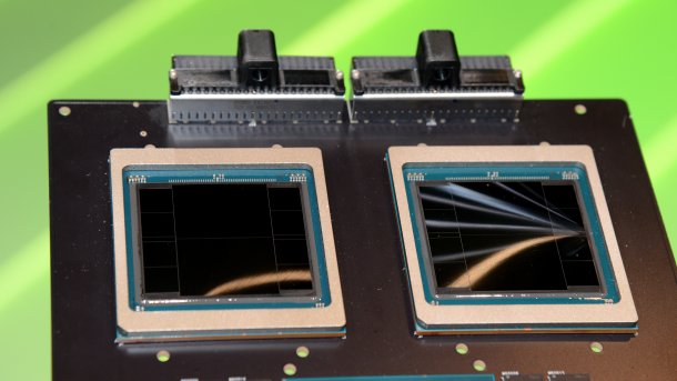 Zwei Nvidia Blackwell GPUs auf einem Board