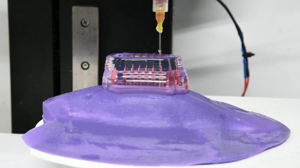 3D printing on a robot