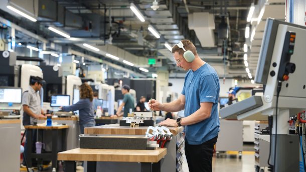 Blick in eine Fabrik Apples in den USA
