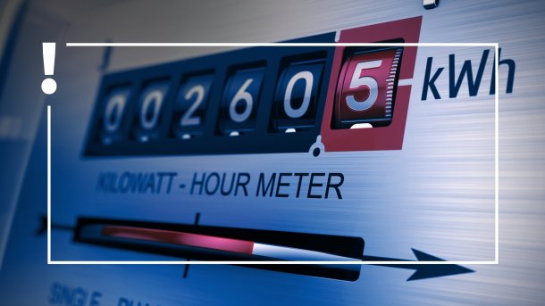 Ein Kilowattstunden-Zähler zeigt den Stromverbrauch an.