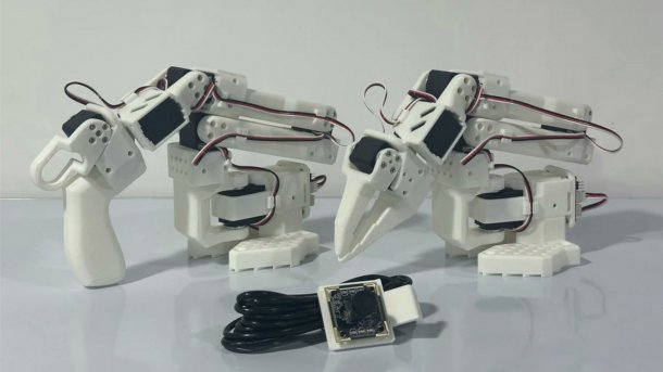 The fully assembled robot arms from Hugging Face.