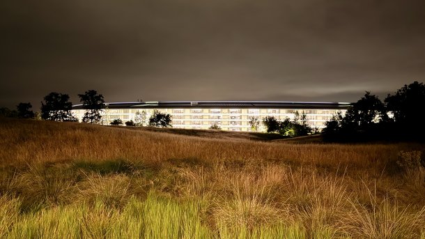 Apple Park bei Nacht
