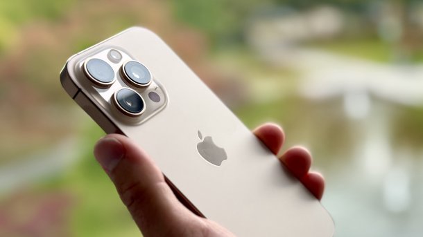 iPhone 16 Pro
