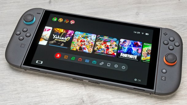 Nintendo Switch 2 auf Tisch