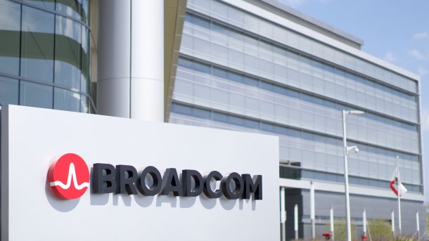 Eingangsbereich des Unternehmenssitzes von US-Chiphersteller Broadcom in Irvine, US-Bundesstaat Kalifornien.