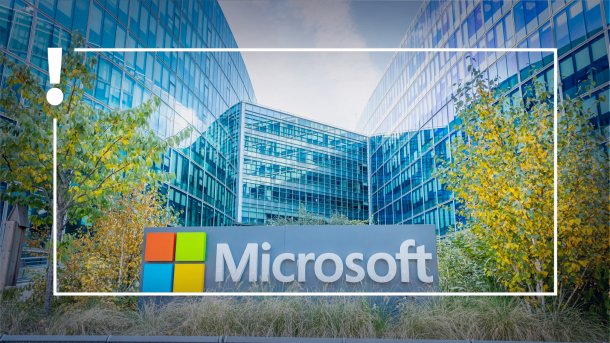 Microsoft-Logo vor mehreren Glasfassaden
