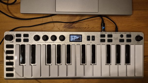 ESI XSynth in front of notebook