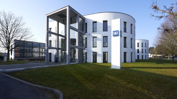 Blick auf den Hauptsitz von United Internet in Montabaur.