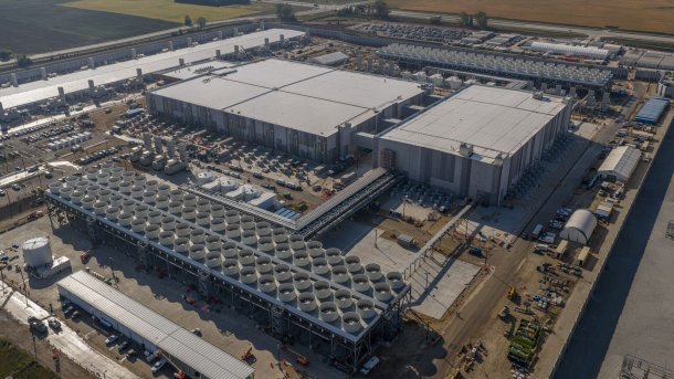 Bird's-eye view of Microsoft data center