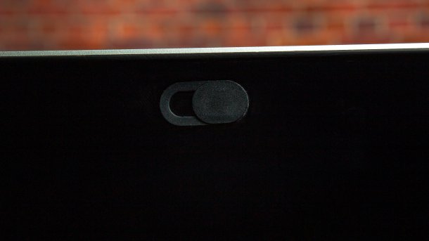 Webcam-Cover auf einem Mac