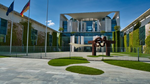 View into the courtyard of the Federal Chancellery