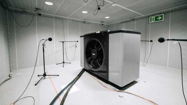 Wärmepumpe bei der Schallmessung