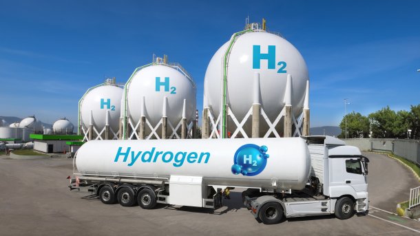 Hydrogen,Storage,Sphere,And,Truck.,Transportation,Of,Hydrogen,Fuel,Tanks.
