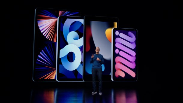 Tim Cook mit iPads