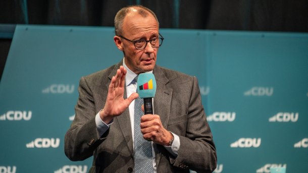 Friedrich Merz in Flensburg for the election campaign in 2025