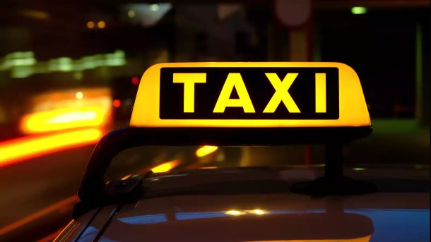 Taxi roof sign
