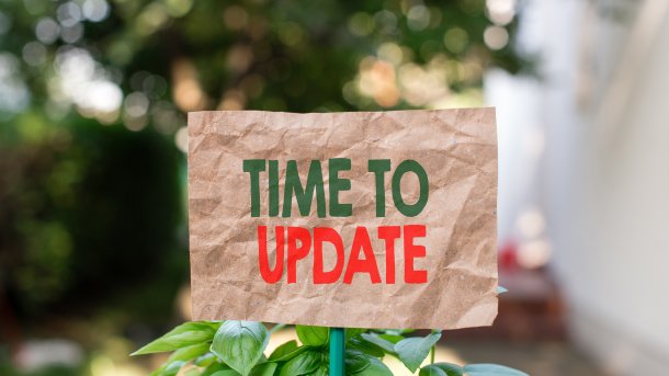A symbolic update reminder on a sign.