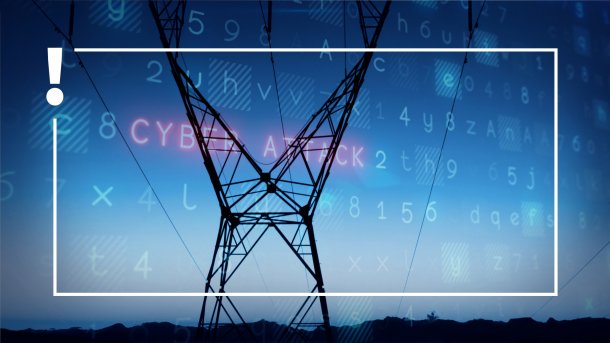 Mast einer Überlandstromleitung mit stilisiertem Hintergrund und den sichtbaren Worten "Cyber Attack".