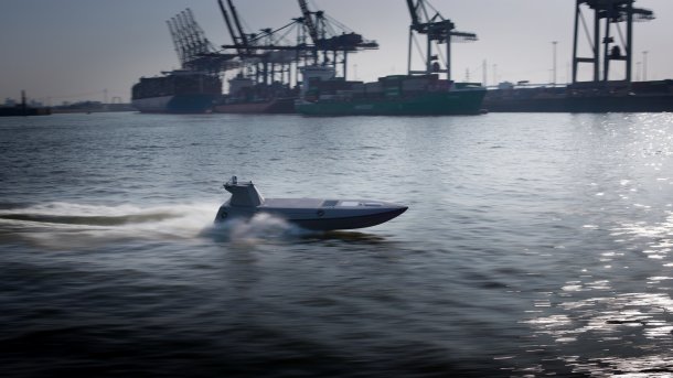 Surface drone Kraken K3 Scout in Hamburg harbor