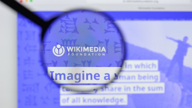 Logo of the Wikimedia Foundation on a screen
