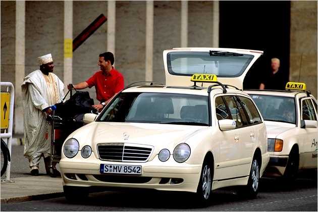 Mercedes S210 Taxi