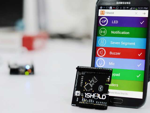 1Sheeld implementiert das Zusammenspiel von Arduino Boards mit Android-Geräten über Bluetooth