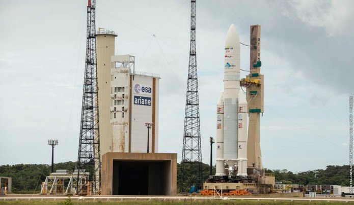 Ariane 5 auf dem Weltraumbahnhof in Kourou (Französisch-Guayana).