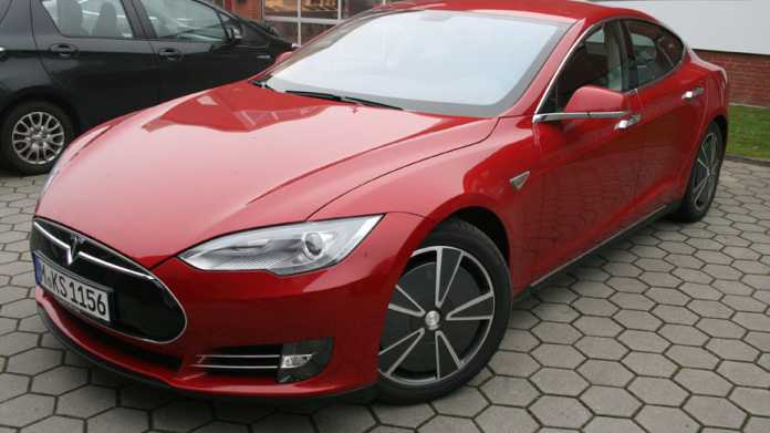 Dezemberfahrt im kalifornischen Tesla Model S