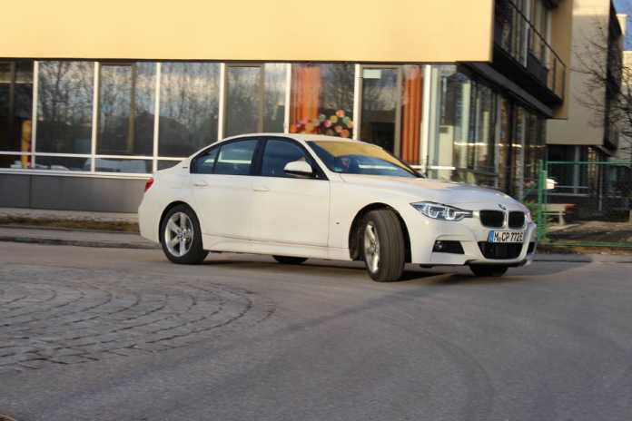 Test: BMW 330e