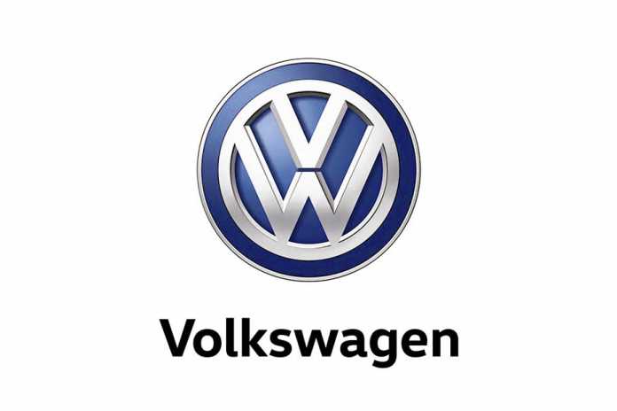 Umgang mit Abgasbetrug entzweit VW und Händler