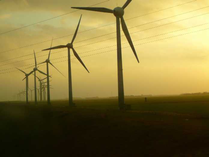 Der Ausbau von Windenergieanlagen an Land wird weniger stark begrenzt, als geplant.