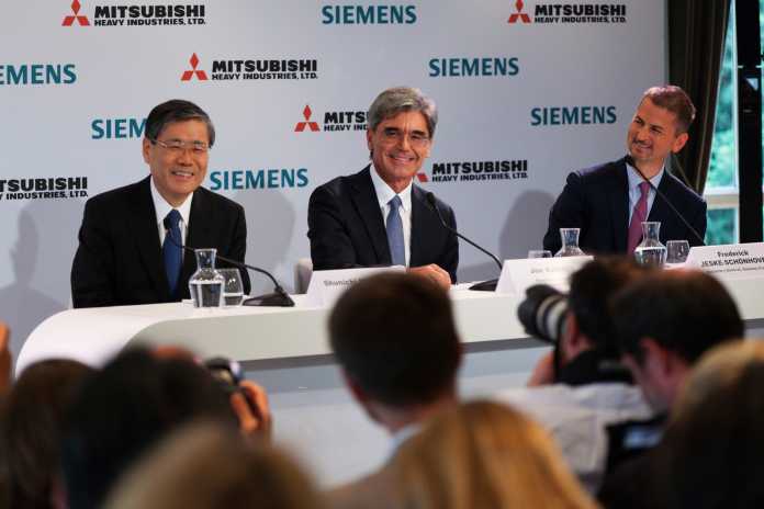 Siemens wollte zusammen mit Mitsubishi Heavy Inudstries GE beim Alstom-Deal schlagen - scheint aber nciht wirklich traurig, dass das nicht geklappt hat. (v.l.n.r.: Shunichi Miyanaga, CEO Mitsubishi Heavy Industries, Siemens-Chef Joe Kaeser, Frederick Jeske-Schönhoven, Siemens Frankreich)