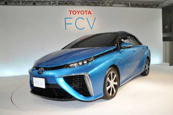 Konkurrenz für E-Flitzer à la Tesla? Das Brennstoffzellenauto von Toyota.