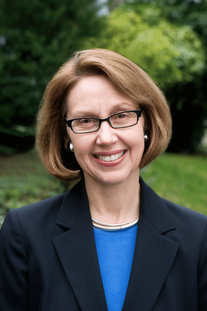 Klage: Ellen Rosenblum, Justizministerin von Oregon, verklagt Oracle wegen einer fehlender Versichungs-Plattform.