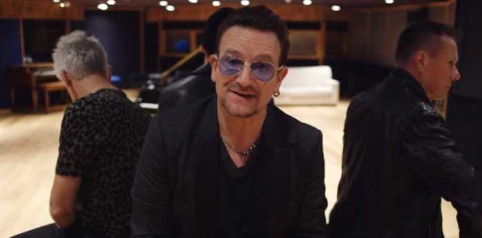 Bono im Facebook-Interview.
