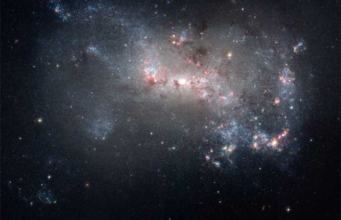 Galaxie NGC 4449
