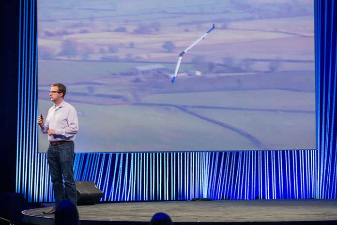 Auf Facebooks Entwicklerkonferenz f8 stellte CTO Mike Schroepfer das Connectivity Lab vor.