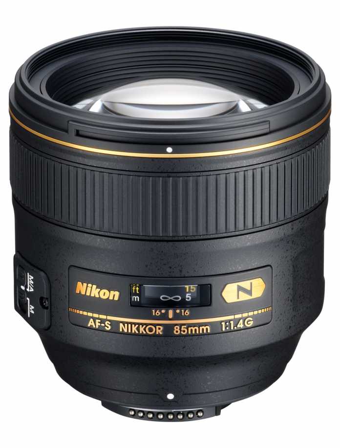 Das AF-S Nikkor 85mm f/1.4 G von Nikon ist mit seiner gemäßigten Telebrennweite und der hohen Lichtstärke ein typisches Porträtobjektiv.