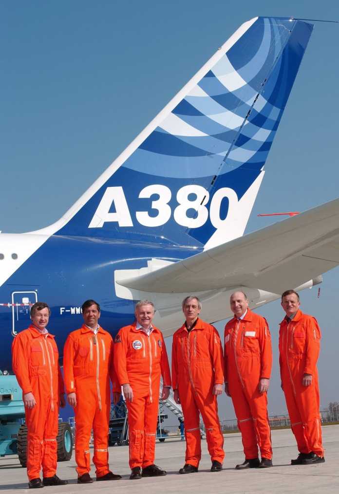 Airbis A380 mit Test-Crew