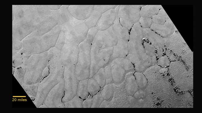 Berge des Pluto