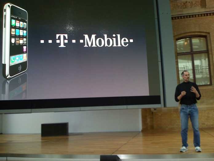 Steve Jobs stellt iPhone in Deutschland vor