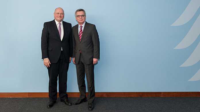 Bundeskabinett bestätigt Arne Schönbohm als Chef des BSI