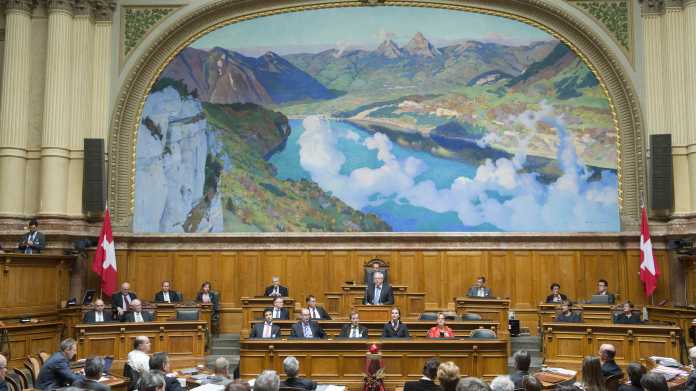 Schweizer Parlament stimmt Verschärfung des Überwachungsgesetz zu