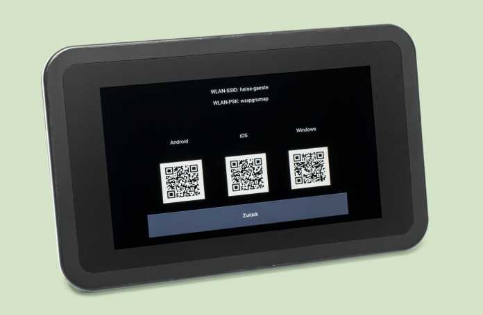 Das Passwort fürs Gäste-WLAN wird als abfotografierter QR-Code am kleinen Display angezeigt.