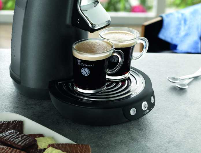 Phiilips feierte große Verkaufserfolge mit der Kaffemaschine Senseo. Doch mittlerweile ist der Mark um Portions­maschinen heftig umkämpft.