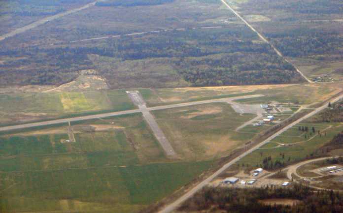 Luftaufnahme Flughafen YYU