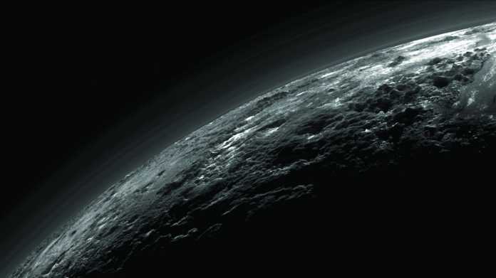 NASA-Sonde-Horizons: Hinweise auf Ozean unter Plutos Oberfläche