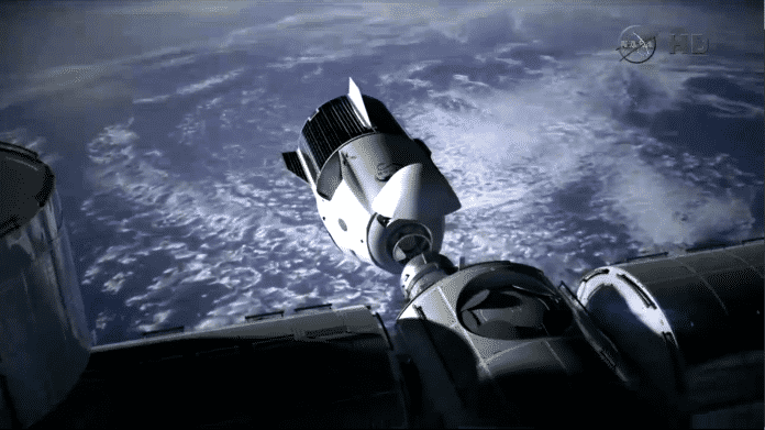 Ramkapsel dockt an ISS an