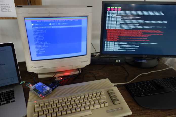 Übersetzung: Ein Raspberry Pi übernimmt die Kommunikation zwischen Slack und Commodore 64.