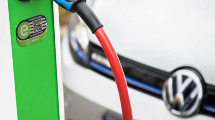 Elektroautos: VW beteiligt sich an Stromtankstellen-Plattform Hubject